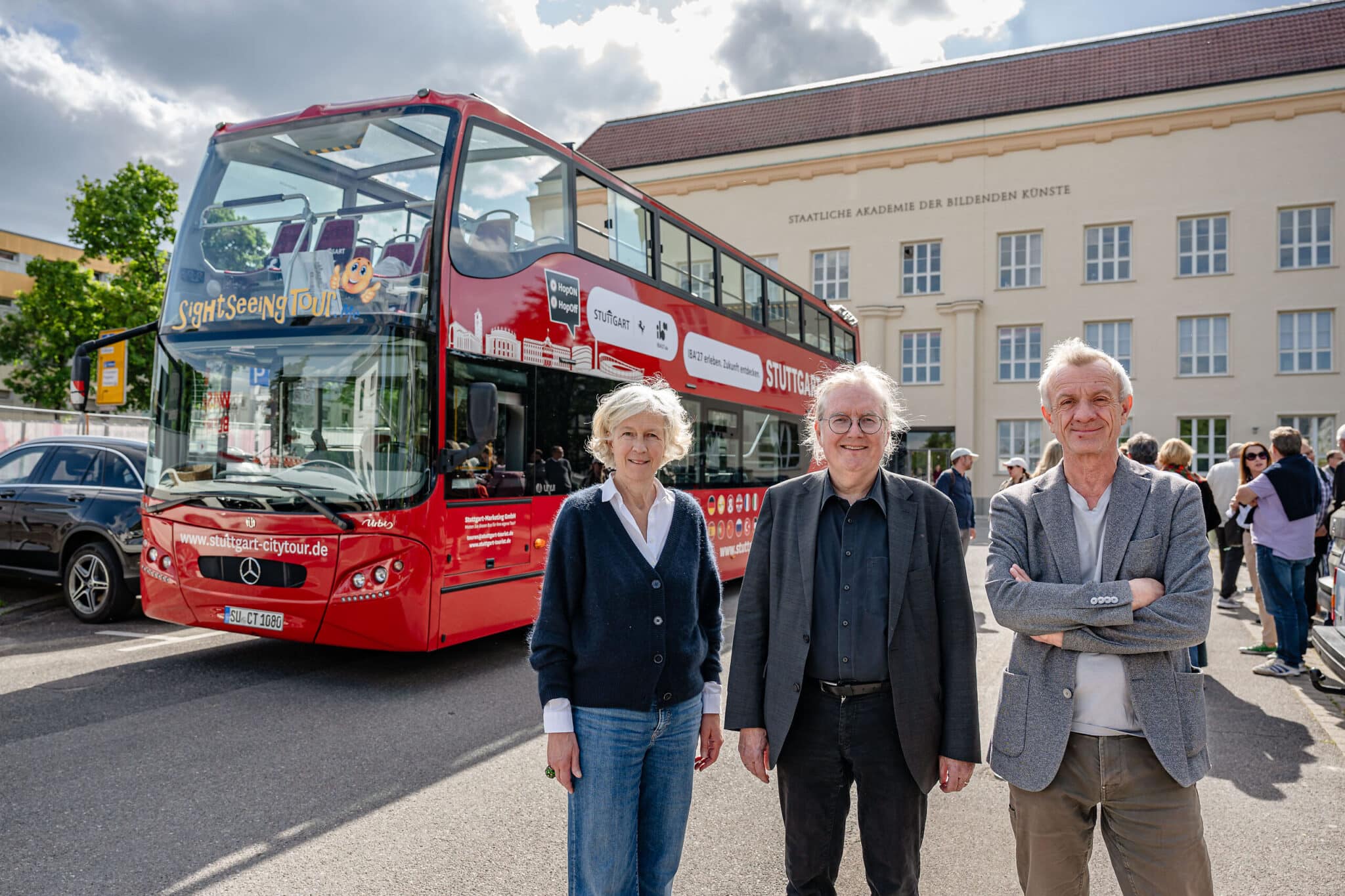 Bustour zu IBA’27-Projekten beim IBA’27-Festival #2 mit Dr. Gabriele König, Peter Pätzold und Andreas Hofer (Bild: Landeshauptstadt Stuttgart/Fabrice Weichelt)