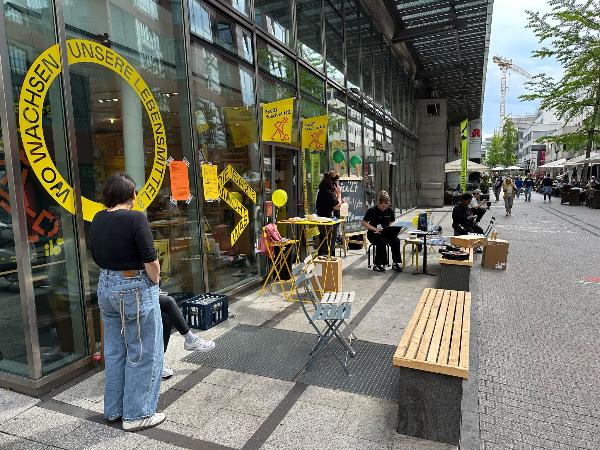 IBA-Infoladen in der Calwer Straße in Stuttgart beim IBA’27-Festival #2 (Bild: IBA’27 / Tobias Schiller)