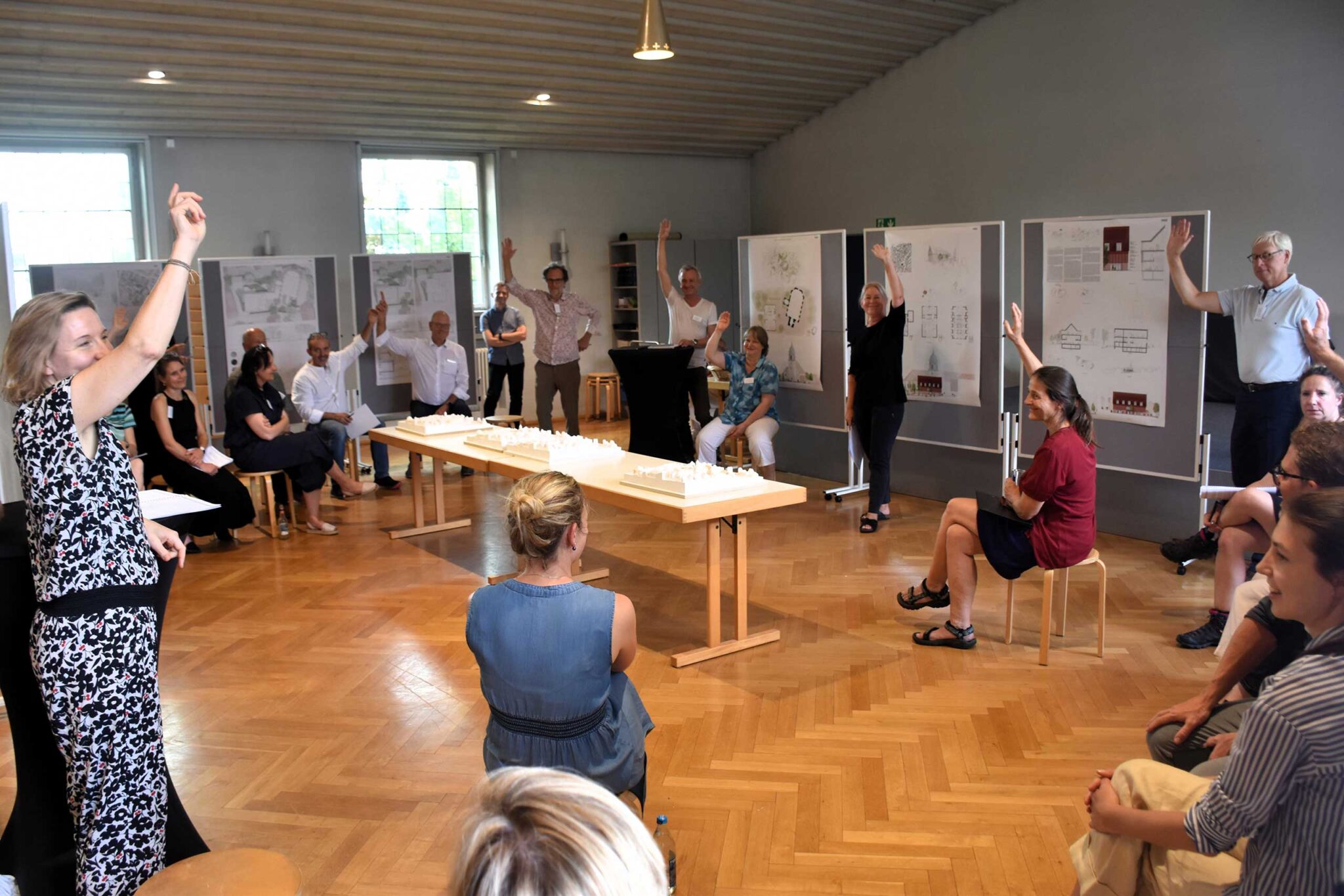 Entscheidung beim Architekturwettbewerb für das Vorhaben im IBA’27-Netz »Evangelisches Gemeindehaus Feuerbach«: Jurysitzung (Bild: Jens Keil)