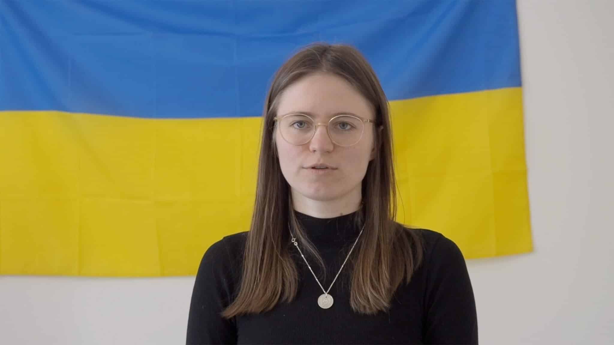 Unsere Kollegin Yuliia Zalomaikina stammt aus der Ukraine