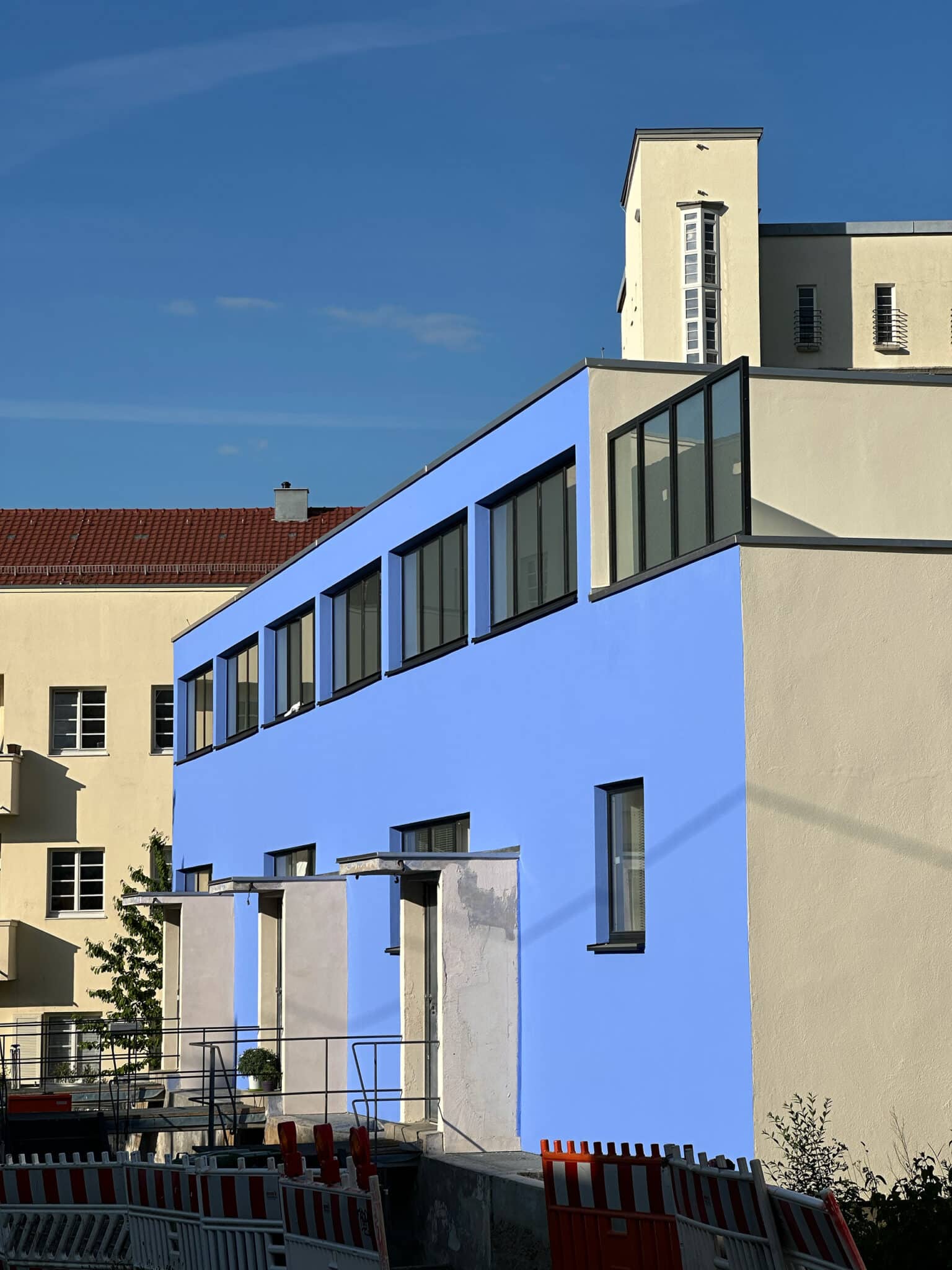 Am Weißenhof 24-28, Architekt: Mart Stam (1927)