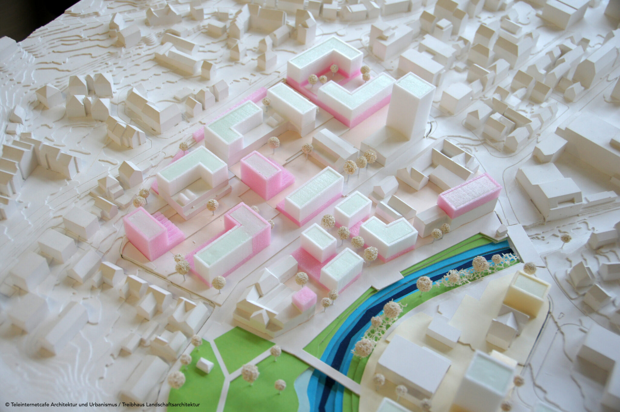 Competition »Backnang West Neighbourhood«. Model of the winning design by Teleinternetcafe Architecture and Urbanism together with Treibhaus Landscape Architecture (Credits: Teleinternetcafe/Treibhaus)