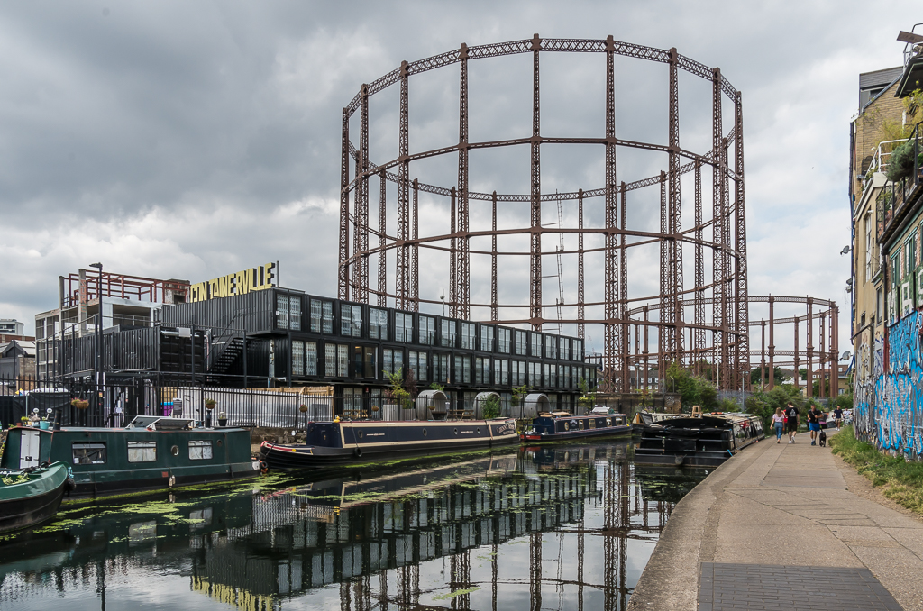 London: Containerville, eine »Stadt in der Stadt« aus Dutzenden von Schiffscontainern, in der auch einige Start-Up-Manufakturen ein Zuhause gefunden haben. (Bild: cc-by-sa/2.0 - © Ian Capper - geograph.org.uk/p/6219923)